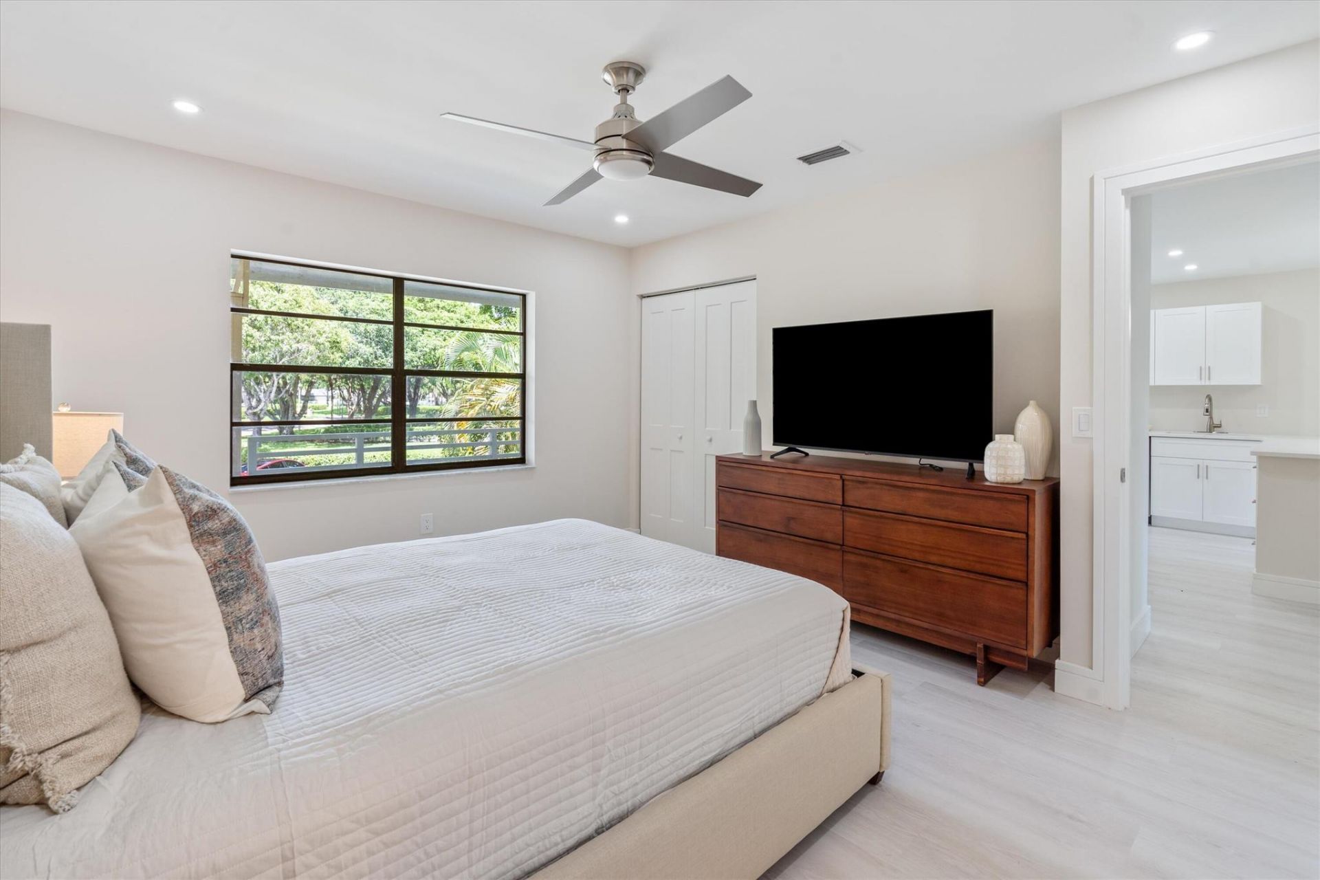 17 Stratford Drive E, Unit C, Boynton Beach, FL 33436 Photo