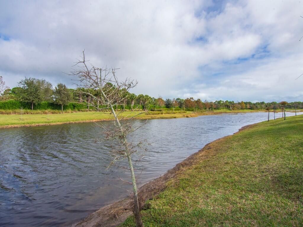 5255 Turtle Creek Circle, Vero Beach, FL 32967 Photo