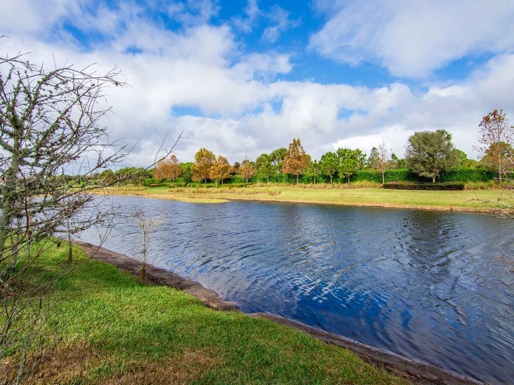 5255 Turtle Creek Circle, Vero Beach, FL 32967 Photo