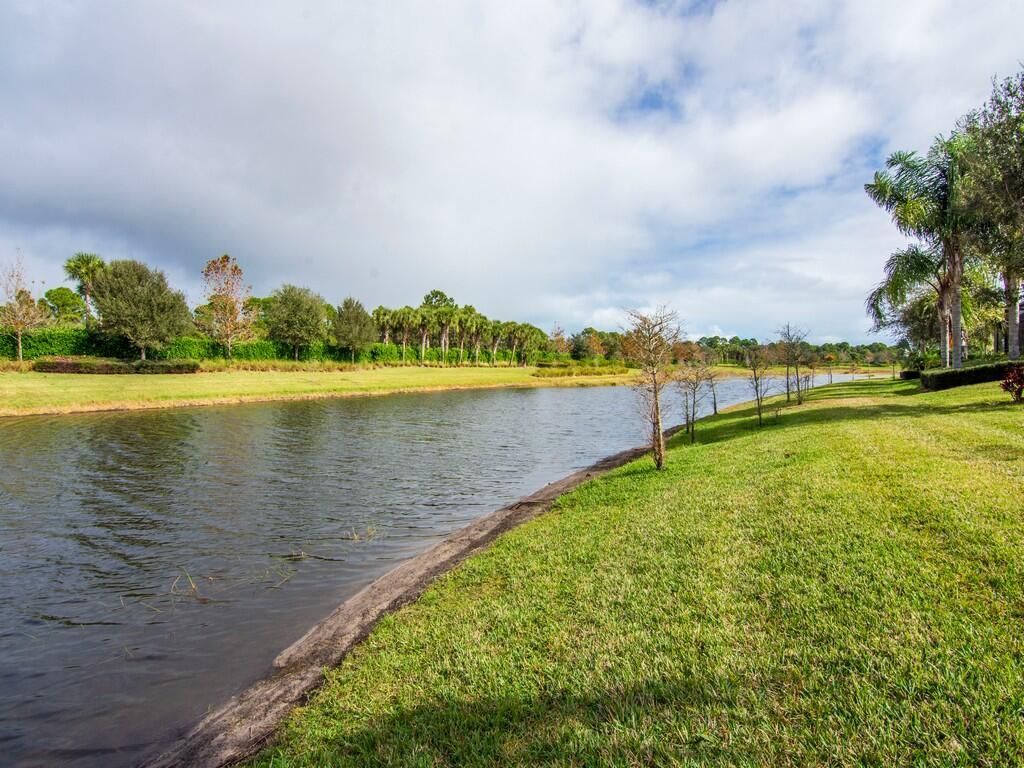 5255 Turtle Creek Circle, Vero Beach, FL 32967 Photo