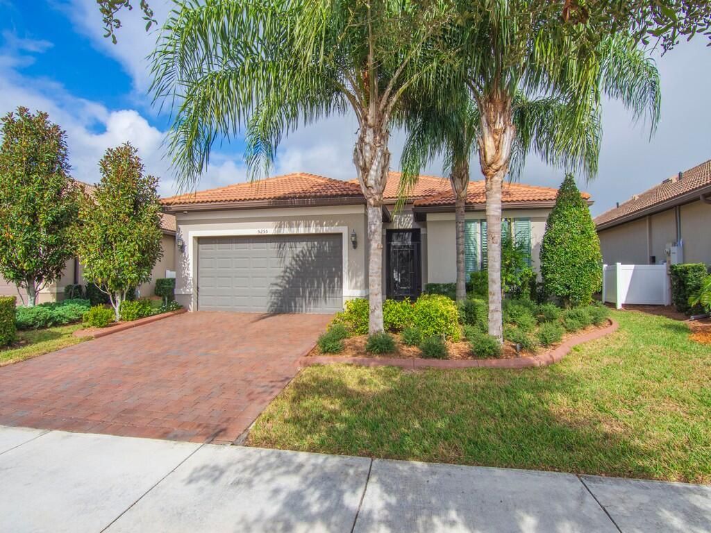 5255 Turtle Creek Circle, Vero Beach, FL 32967 Photo