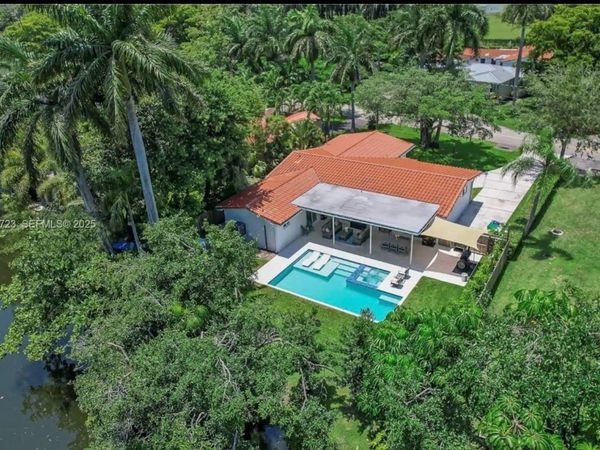 200 NW 86th St , El Portal, FL 33150