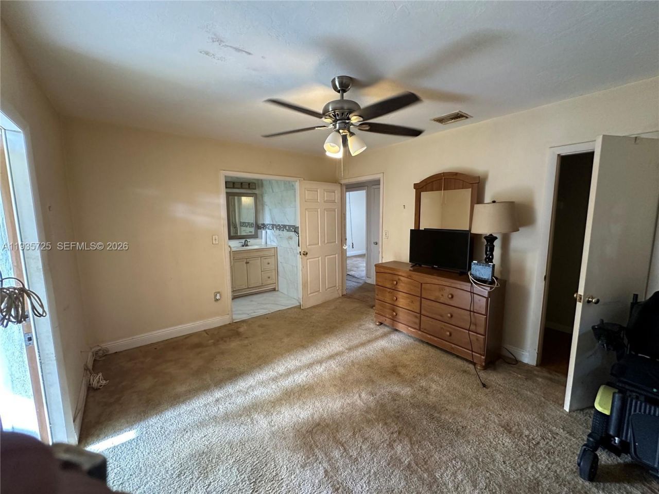 9070 SW 183rd Ter, Palmetto Bay, FL 33157 Photo