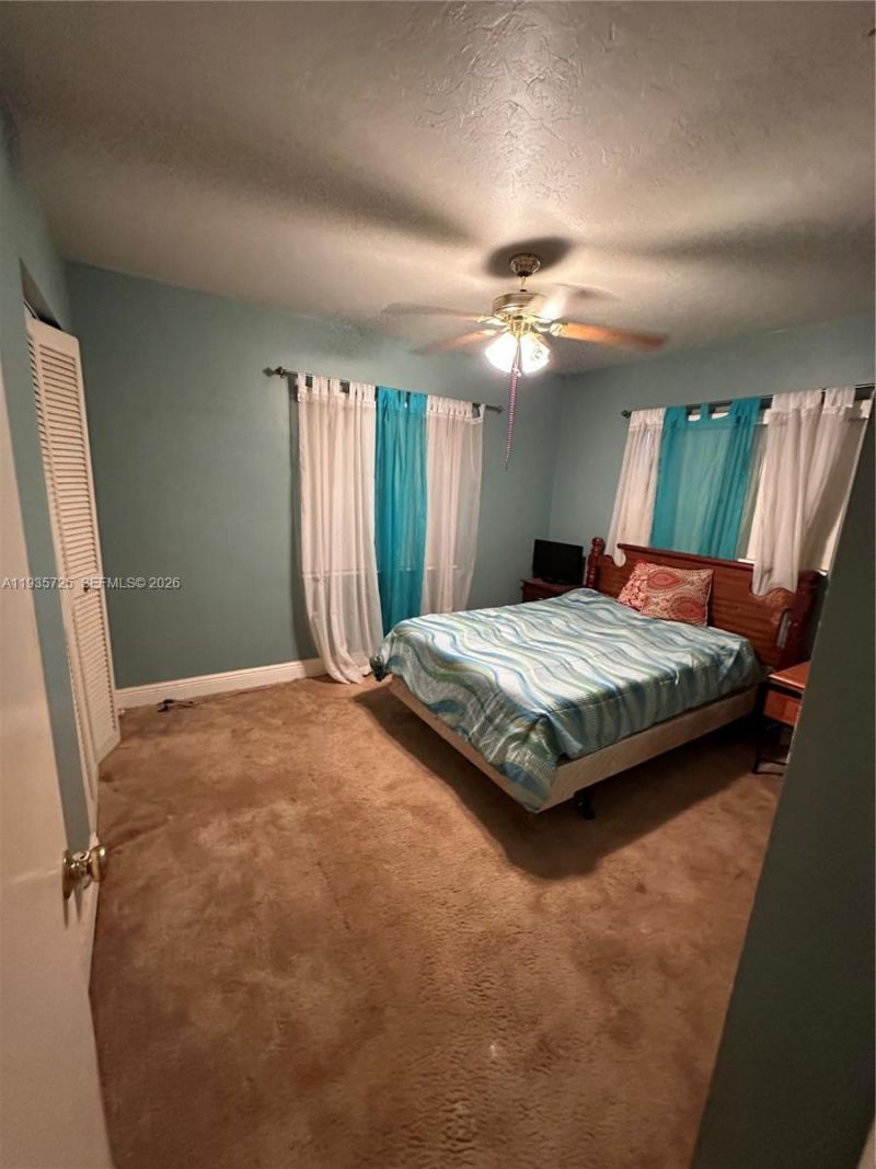 9070 SW 183rd Ter, Palmetto Bay, FL 33157 Photo