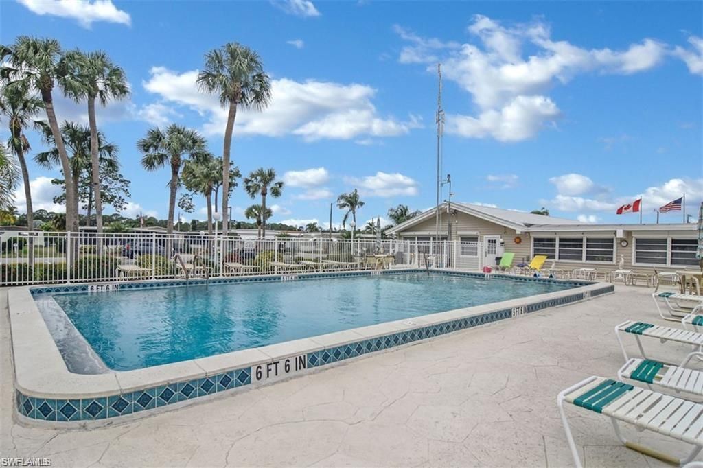 524 Timber Ln S, North Fort Myers, FL 33917 Photo