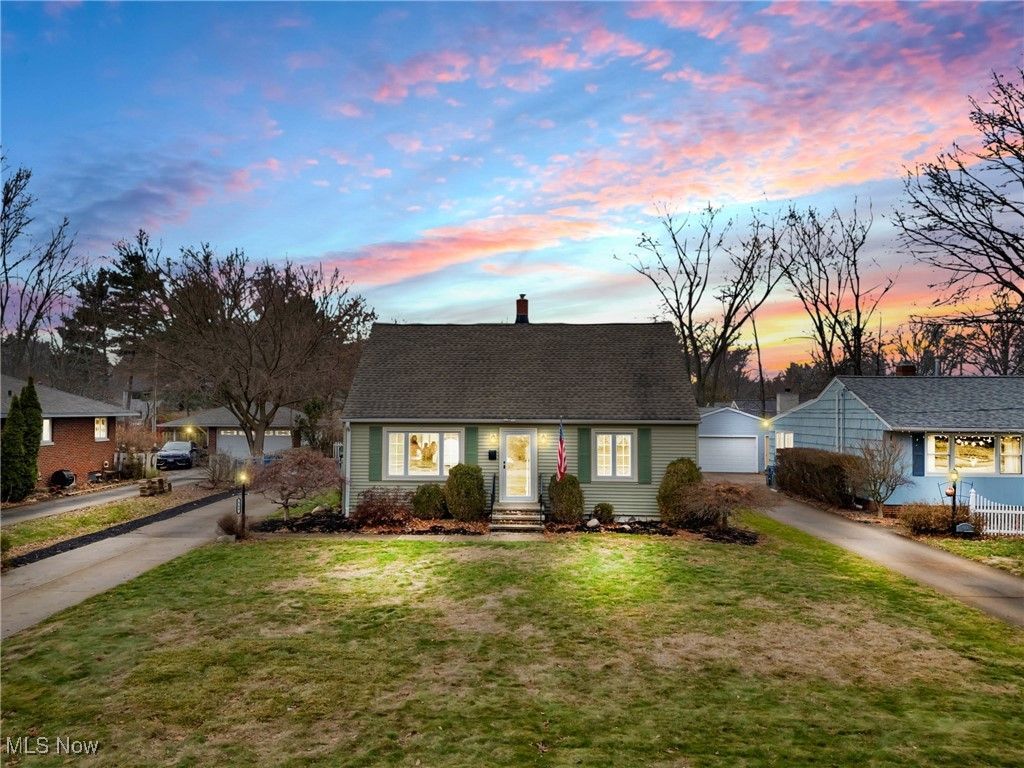 568 Bassett Road, Bay Village, OH 44140 Main Photo