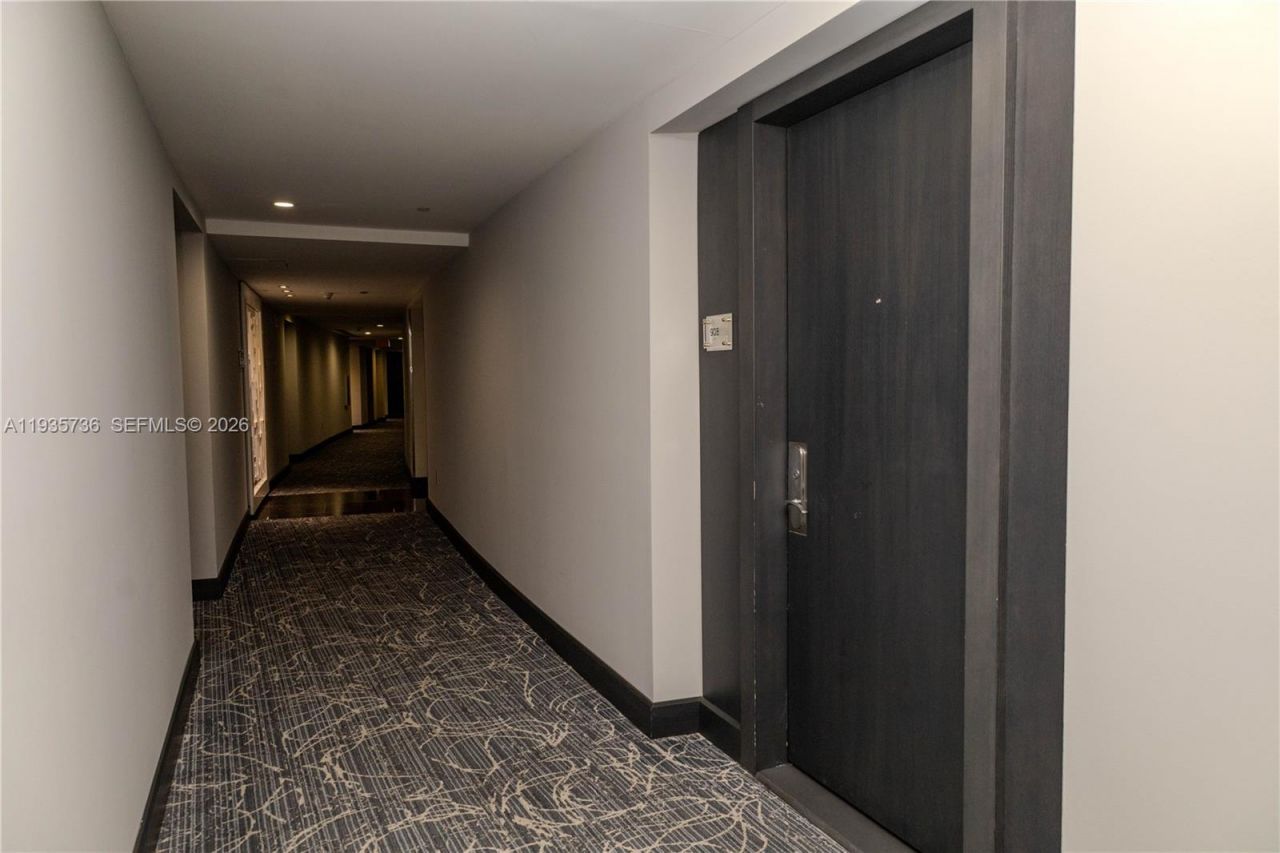 1800 S Ocean Dr, Unit 908, Hallandale Beach, FL 33009 Photo