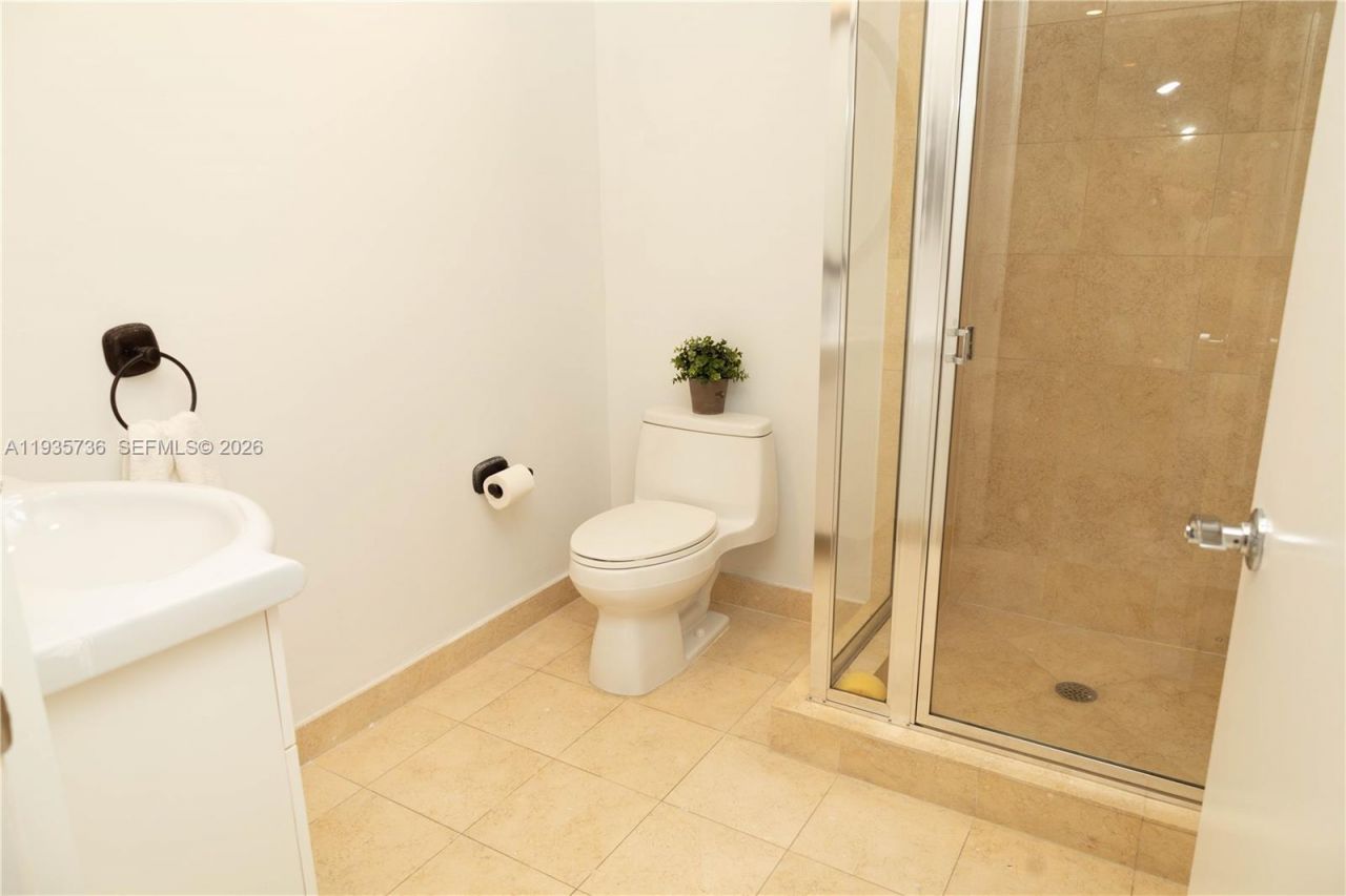 1800 S Ocean Dr, Unit 908, Hallandale Beach, FL 33009 Photo