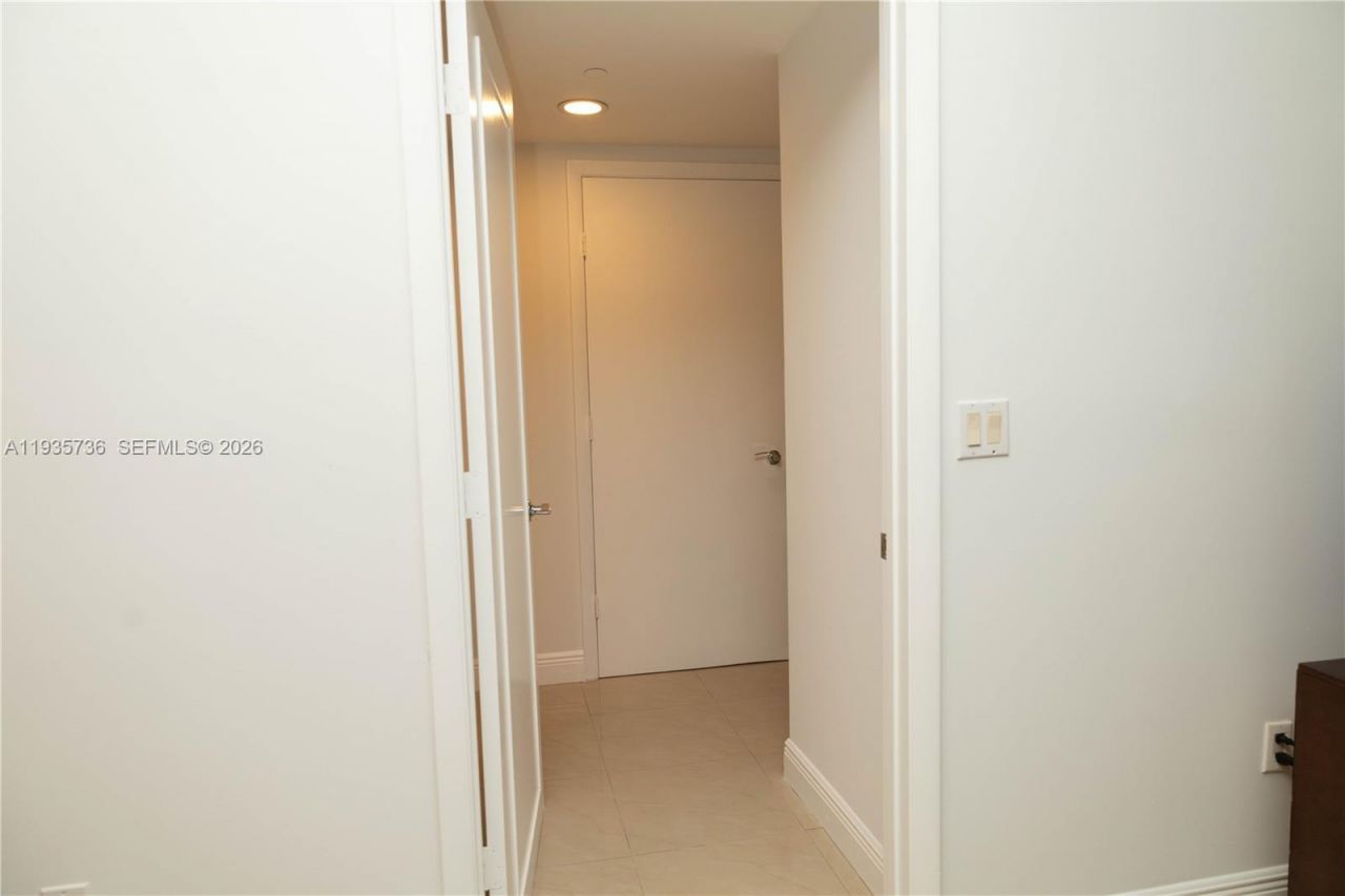 1800 S Ocean Dr, Unit 908, Hallandale Beach, FL 33009 Photo
