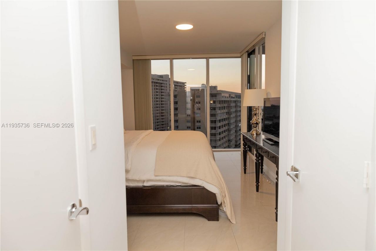 1800 S Ocean Dr, Unit 908, Hallandale Beach, FL 33009 Photo