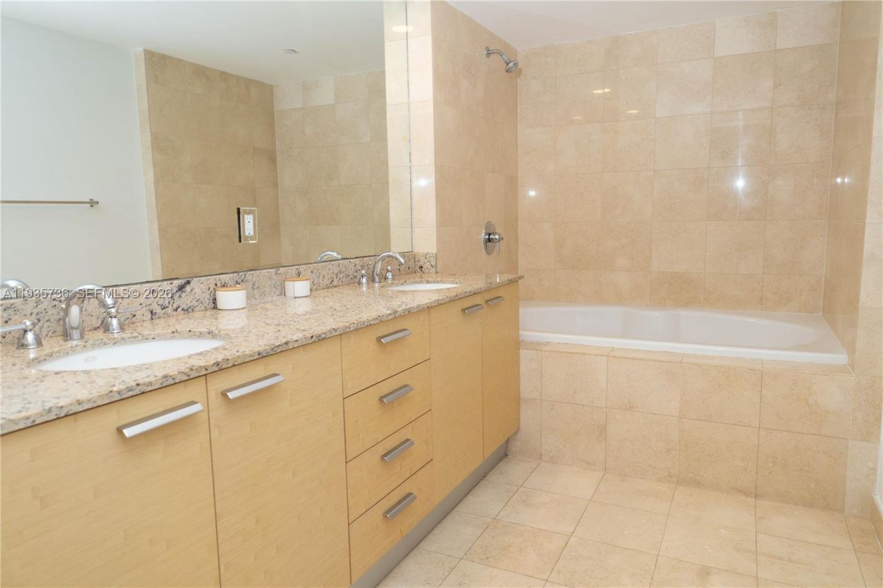 1800 S Ocean Dr, Unit 908, Hallandale Beach, FL 33009 Photo