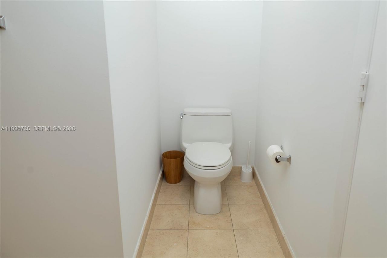 1800 S Ocean Dr, Unit 908, Hallandale Beach, FL 33009 Photo