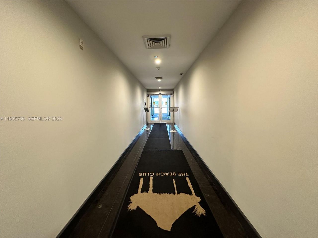 1800 S Ocean Dr, Unit 908, Hallandale Beach, FL 33009 Photo