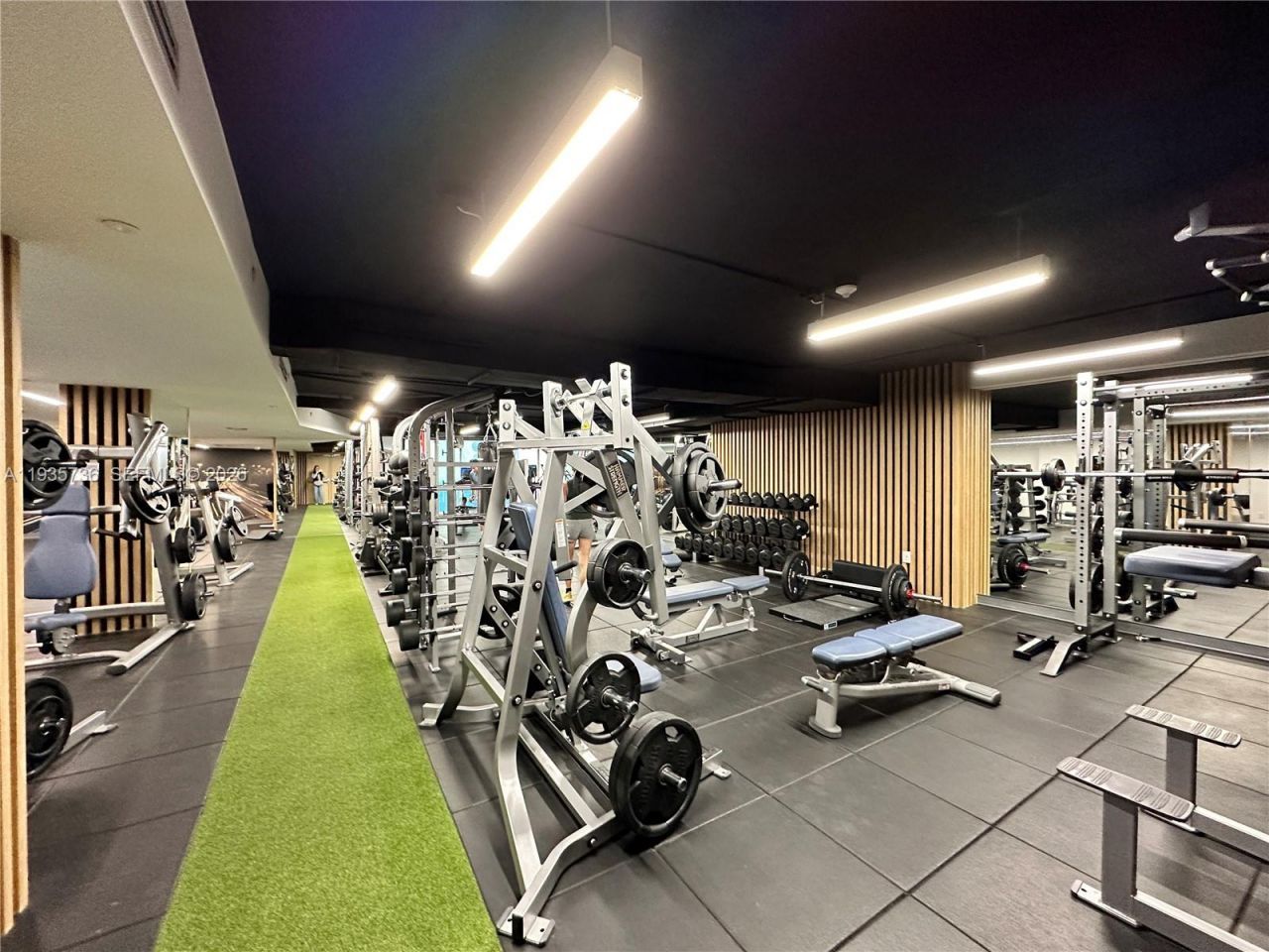 1800 S Ocean Dr, Unit 908, Hallandale Beach, FL 33009 Photo