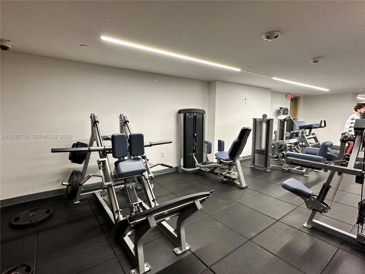 1800 S Ocean Dr, Unit 908, Hallandale Beach, FL 33009 Photo