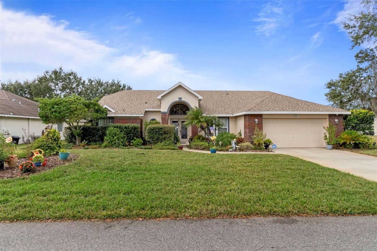 5465 Chestnut Ridge Road, Dade City, FL 33523 Main Photo