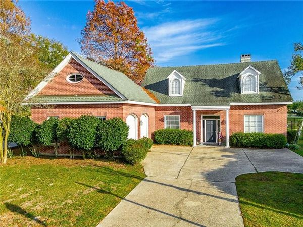 57 FAIRWAY OAKS Drive, New Orleans, LA 70131