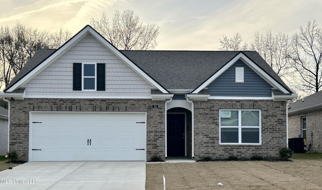 4 S Thorn Tree Street, Byhalia, MS 38611 Main Photo