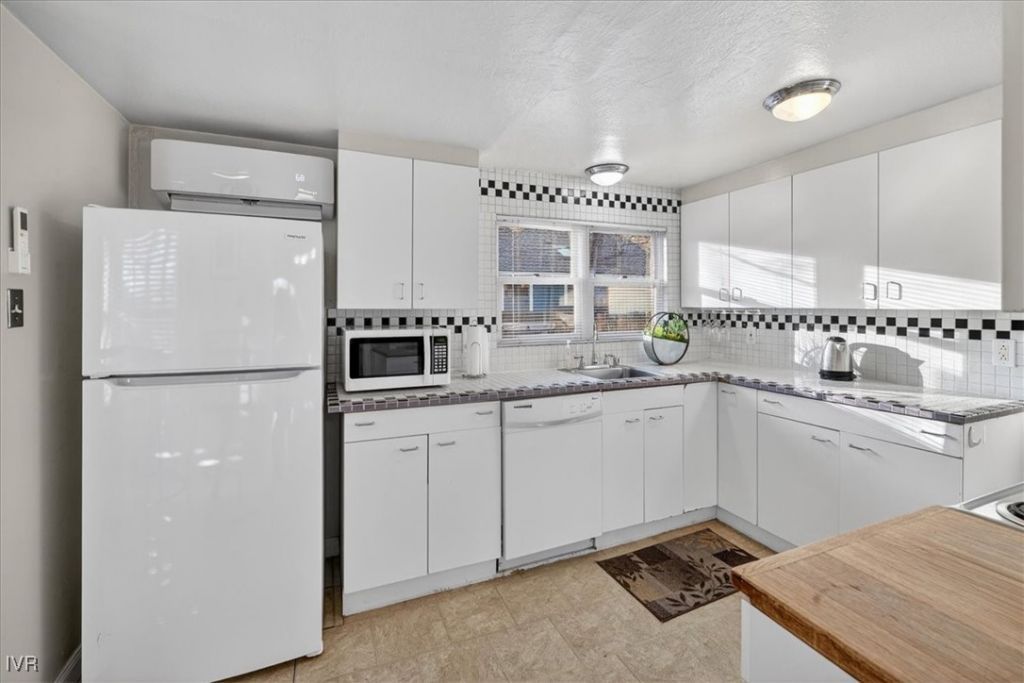 611 Nixon Avenue, Reno, NV 89509 Photo