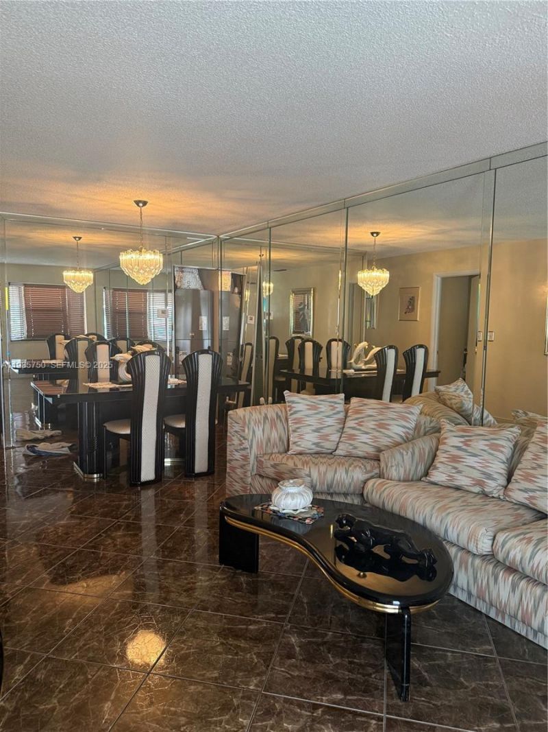 11432 NW 87th Pl, Hialeah Gardens, FL 33018 Photo