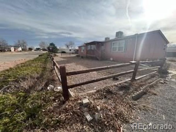 1033 S Saddlerock Drive , Pueblo, CO 81007