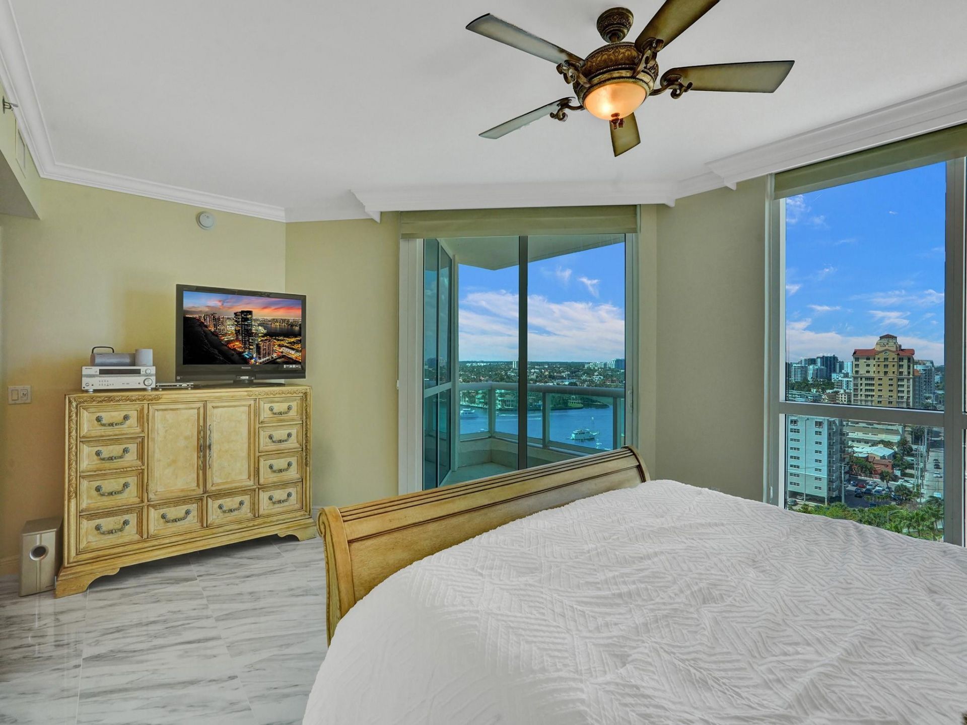 101 S Fort Lauderdale Beach Boulevard, Unit 1606, Fort Lauderdale, FL 33316 Photo