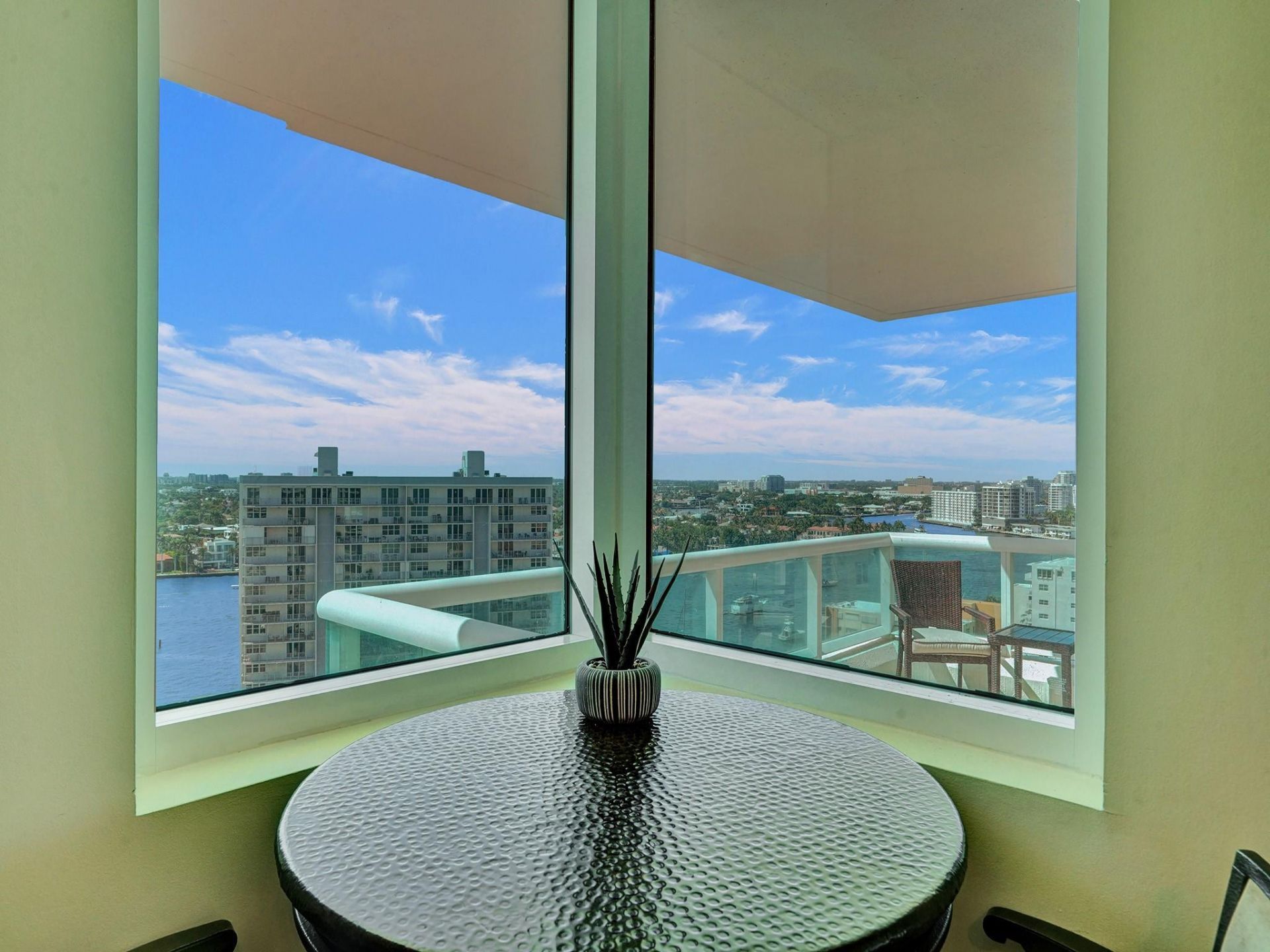 101 S Fort Lauderdale Beach Boulevard, Unit 1606, Fort Lauderdale, FL 33316 Photo