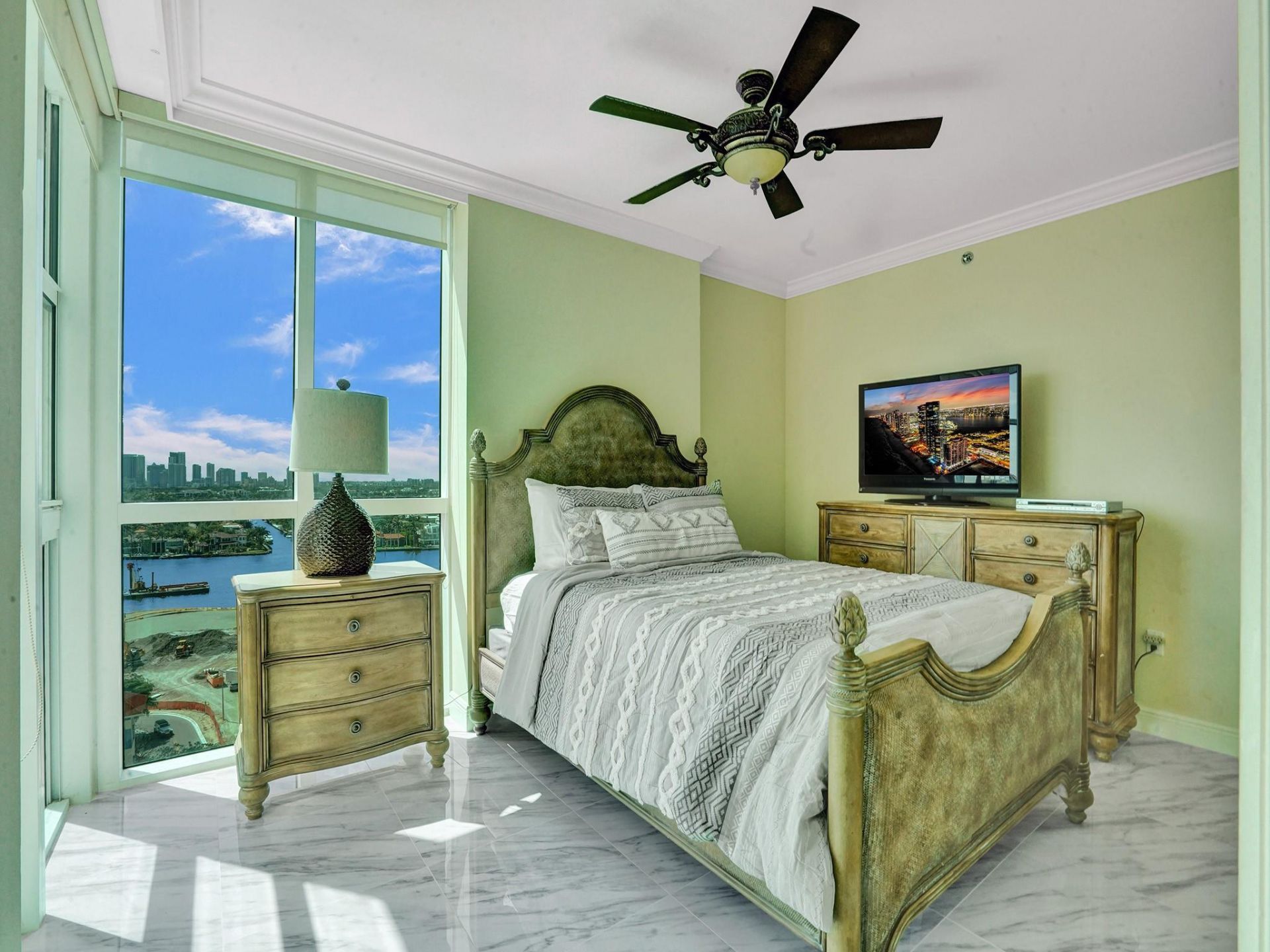 101 S Fort Lauderdale Beach Boulevard, Unit 1606, Fort Lauderdale, FL 33316 Photo