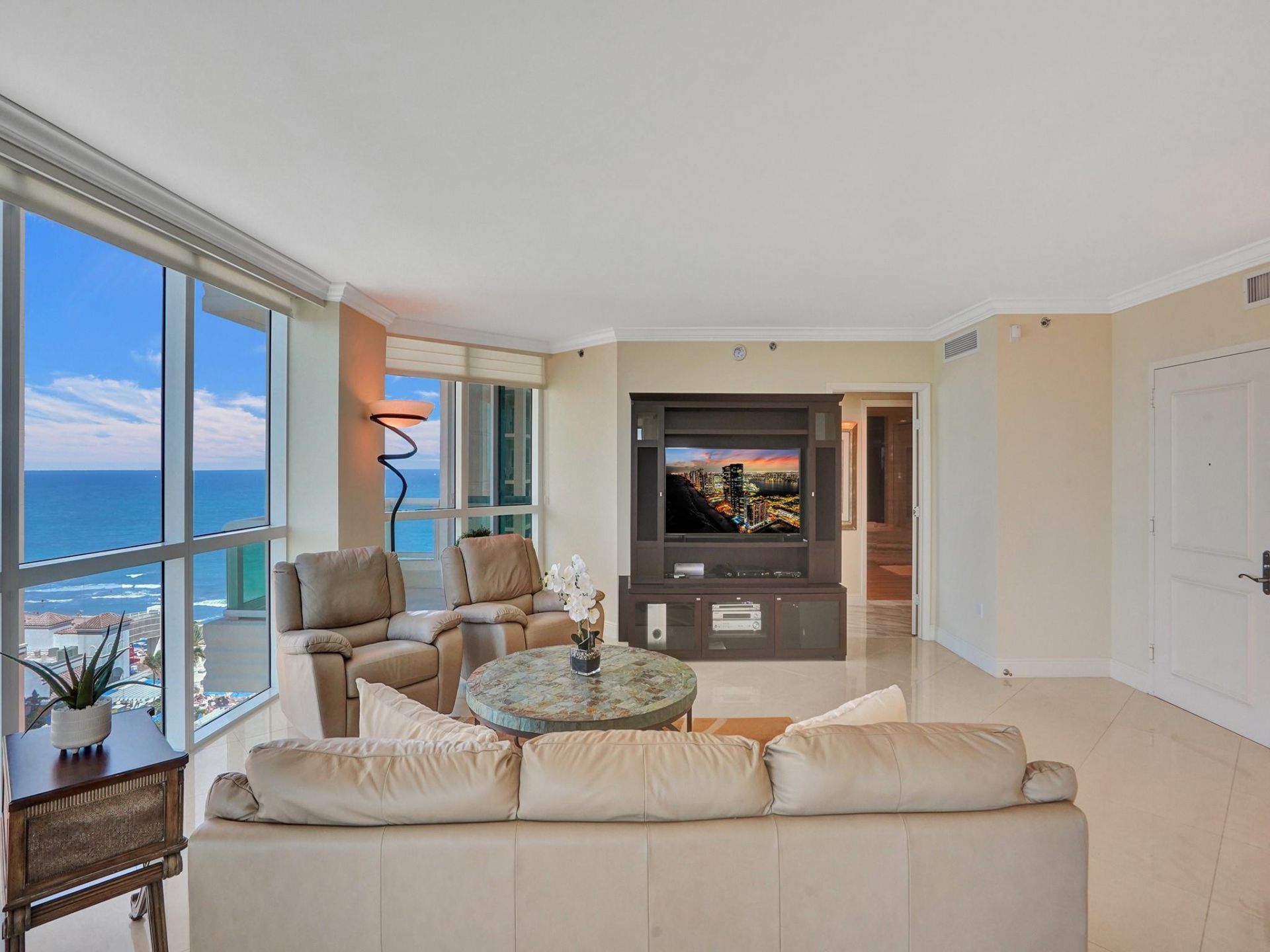 101 S Fort Lauderdale Beach Boulevard, Unit 1606, Fort Lauderdale, FL 33316 Photo