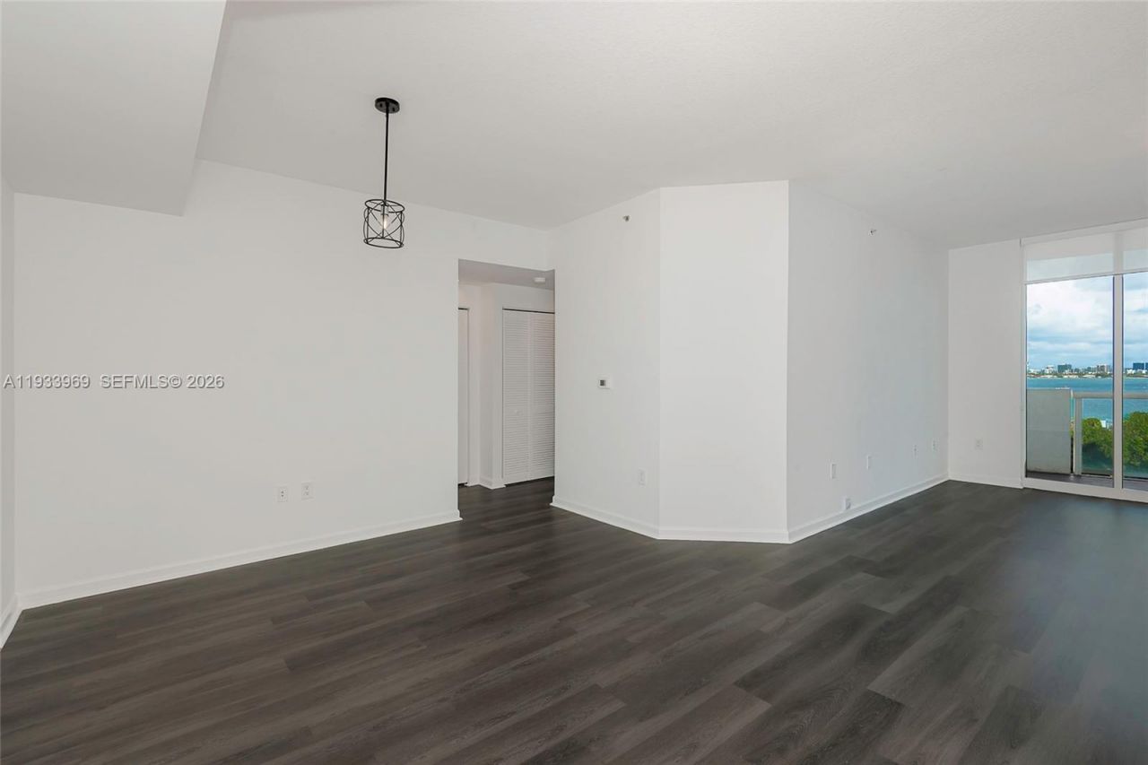 7900 Harbor Island Dr, Unit 703, North Bay Village, FL 33141 Photo