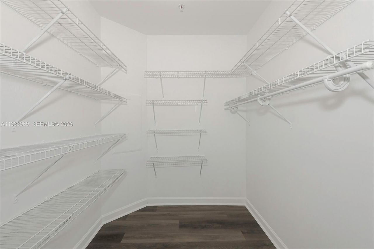 7900 Harbor Island Dr, Unit 703, North Bay Village, FL 33141 Photo