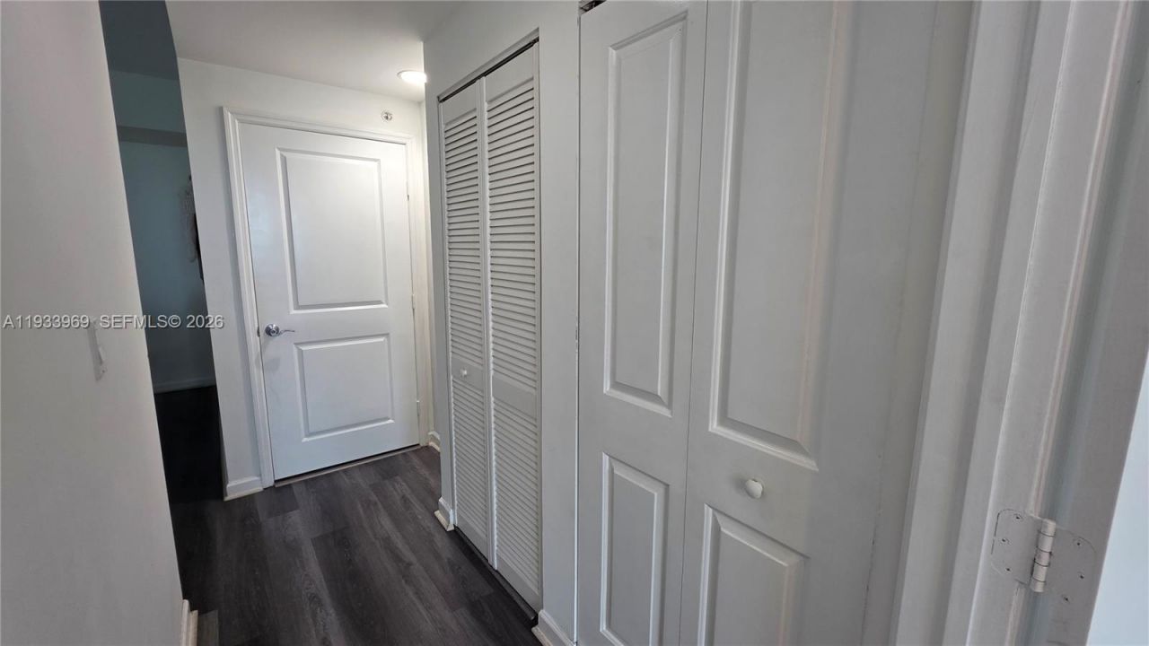 7900 Harbor Island Dr, Unit 703, North Bay Village, FL 33141 Photo