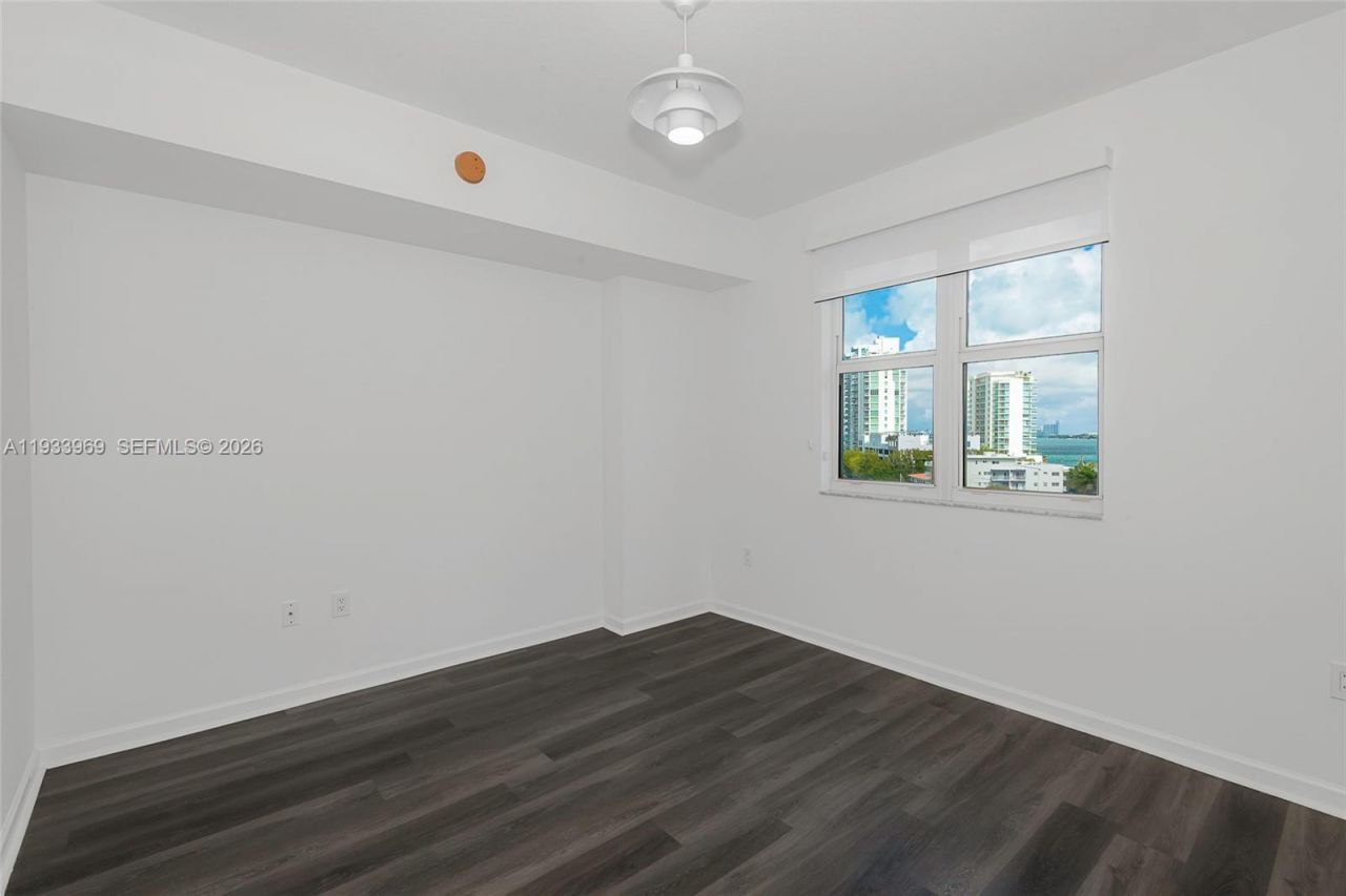 7900 Harbor Island Dr, Unit 703, North Bay Village, FL 33141 Photo