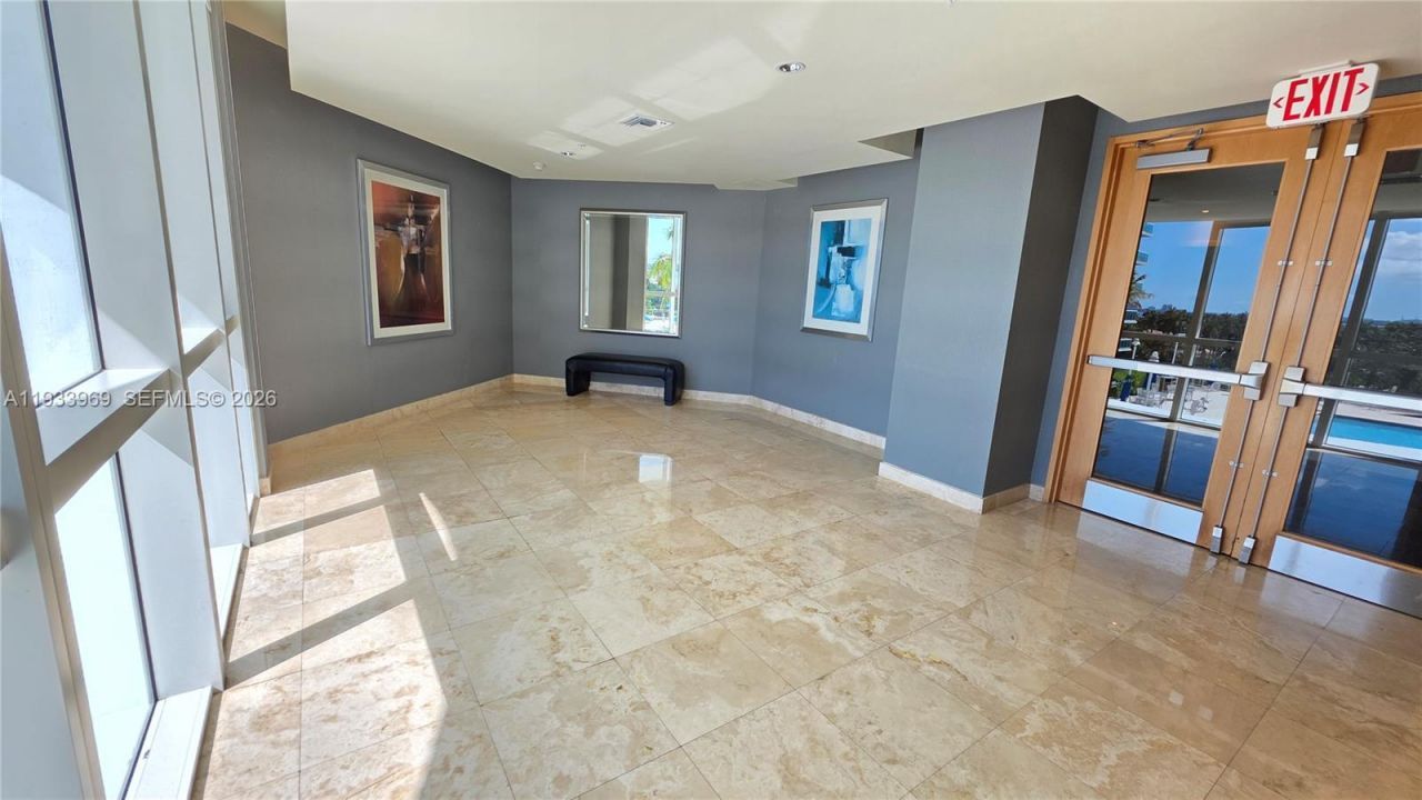 7900 Harbor Island Dr, Unit 703, North Bay Village, FL 33141 Photo