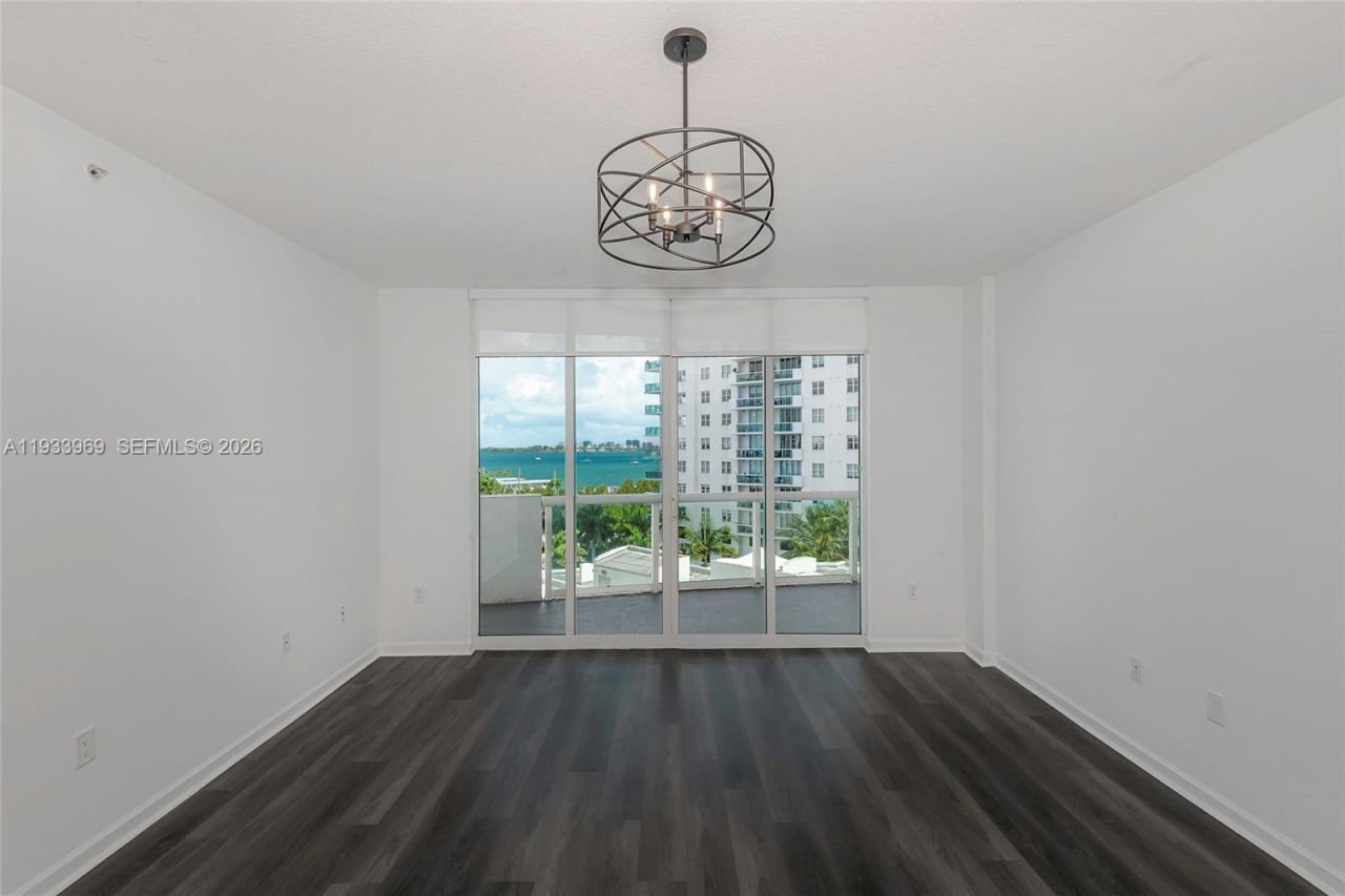 7900 Harbor Island Dr, Unit 703, North Bay Village, FL 33141 Photo