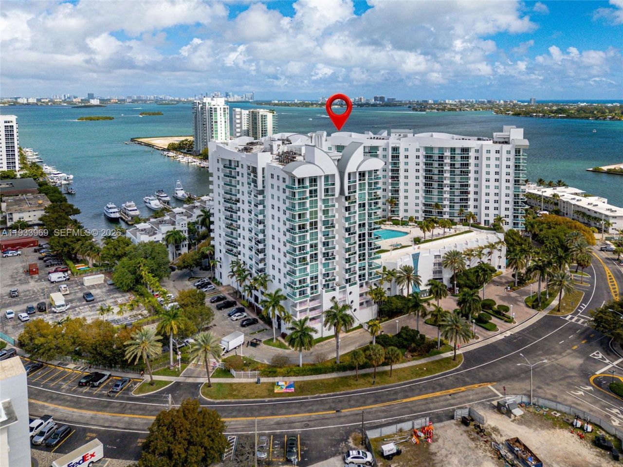 7900 Harbor Island Dr, Unit 703, North Bay Village, FL 33141 Photo