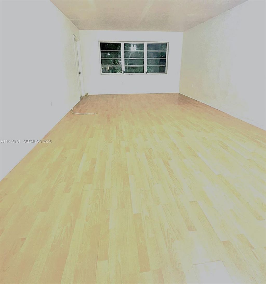 1550 NE 191st St, Unit 306, Miami, FL 33179 Photo
