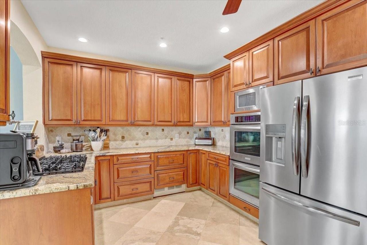 2965 Bayshore Pointe Drive, Tampa, FL 33611 Photo