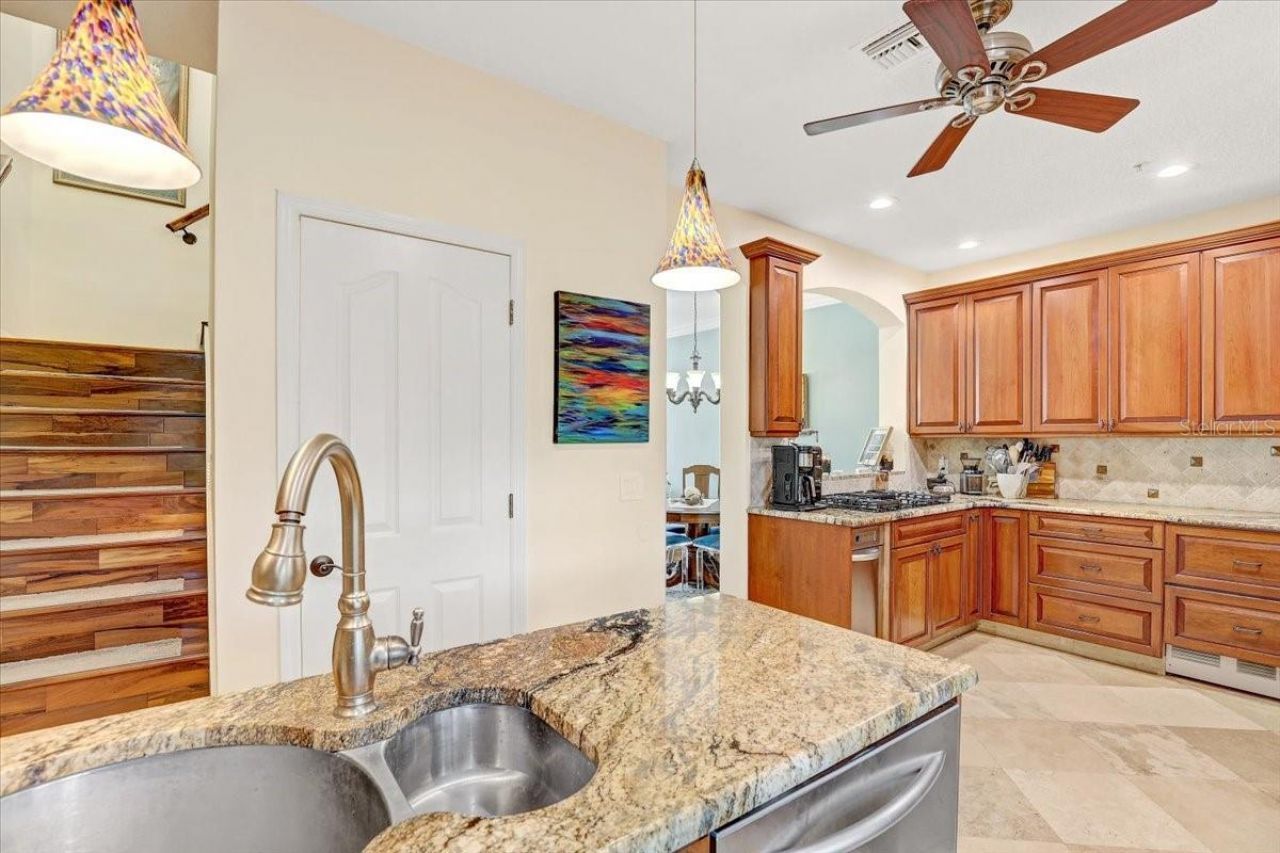2965 Bayshore Pointe Drive, Tampa, FL 33611 Photo