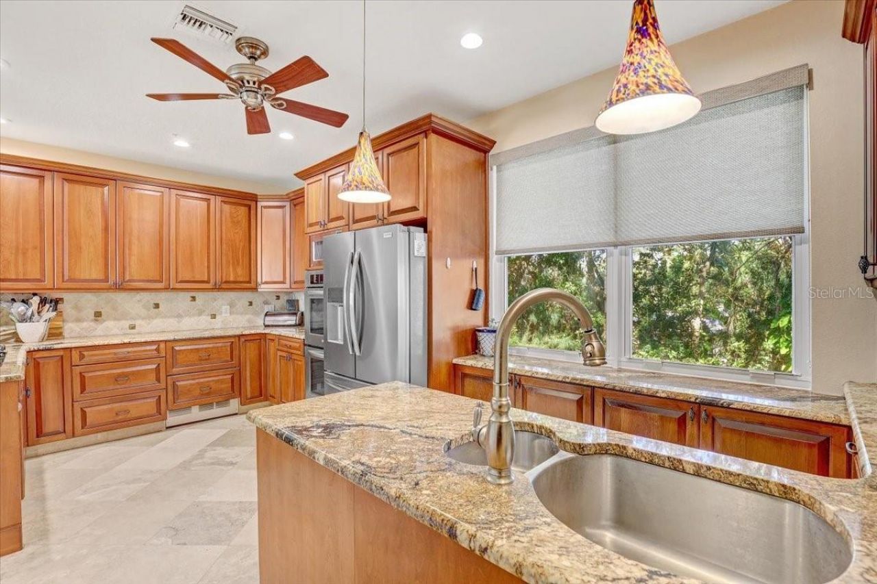 2965 Bayshore Pointe Drive, Tampa, FL 33611 Photo