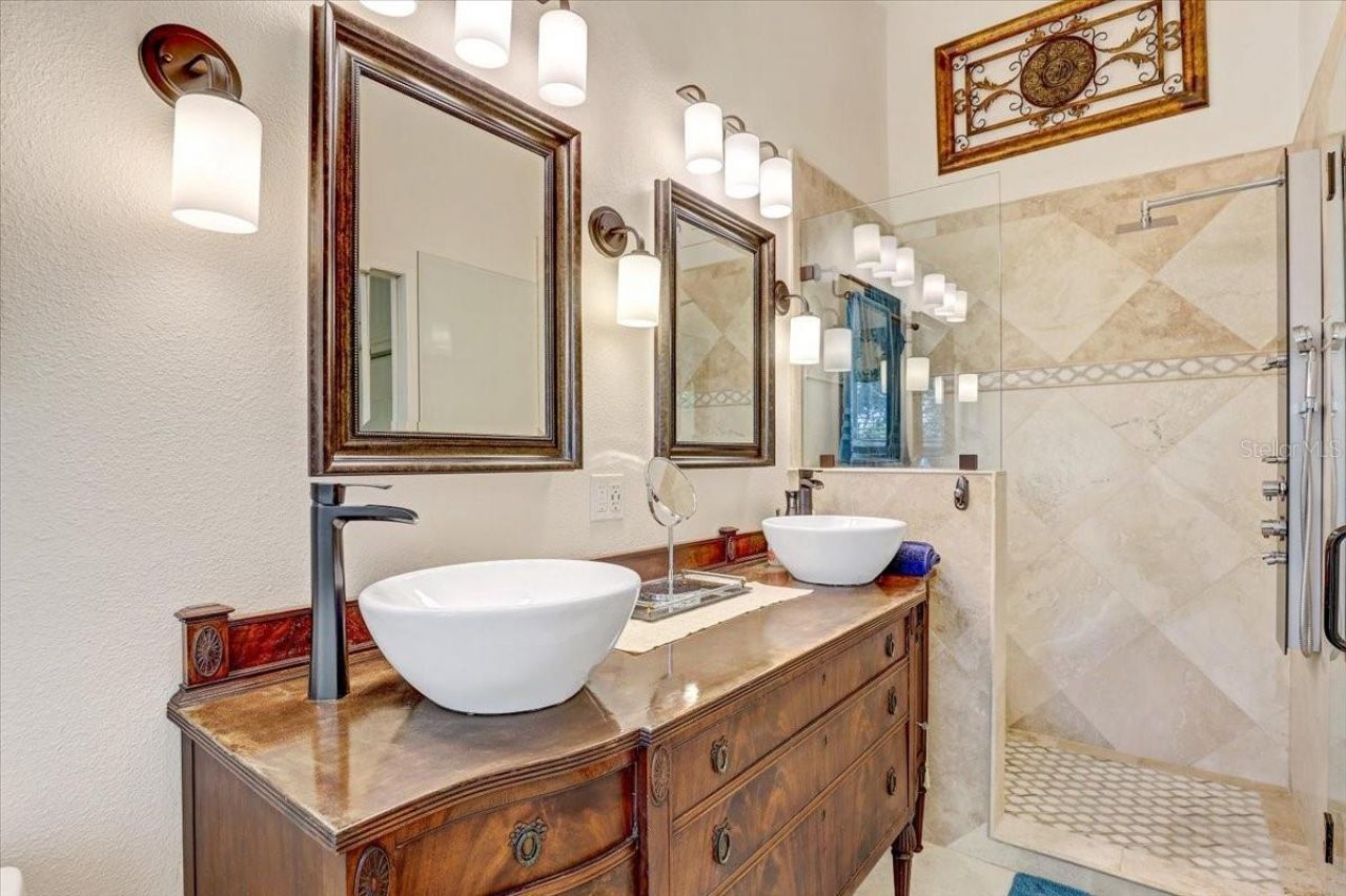 2965 Bayshore Pointe Drive, Tampa, FL 33611 Photo