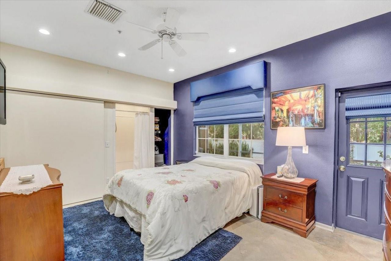 2965 Bayshore Pointe Drive, Tampa, FL 33611 Photo