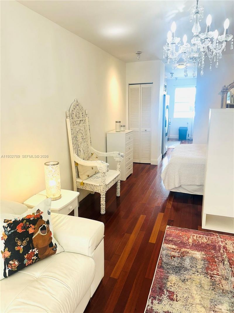 1340 Drexel Ave, Unit 406, Miami Beach, FL 33139 Photo