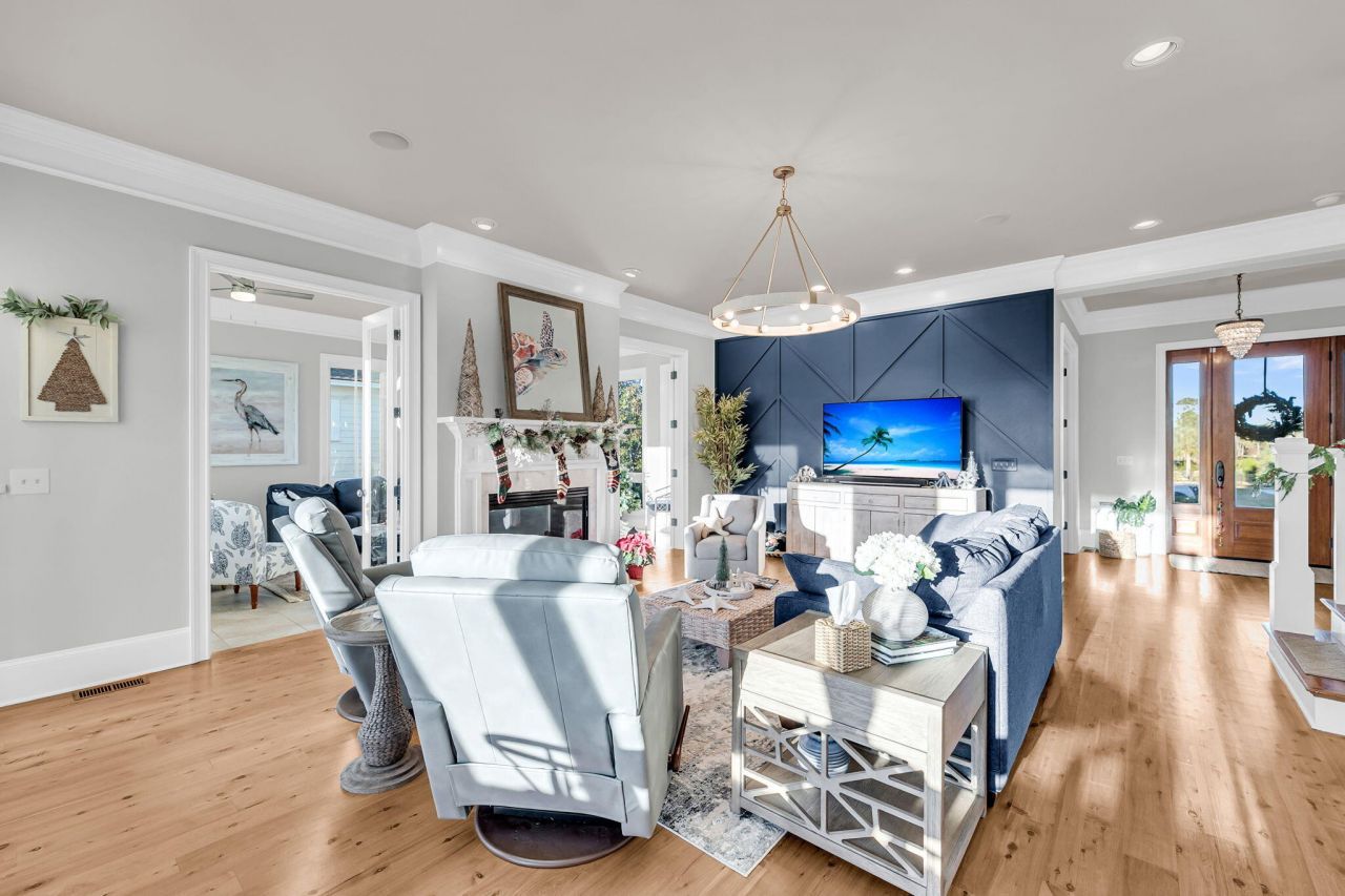 1584 Rivertowne Country Club Drive Photo 12