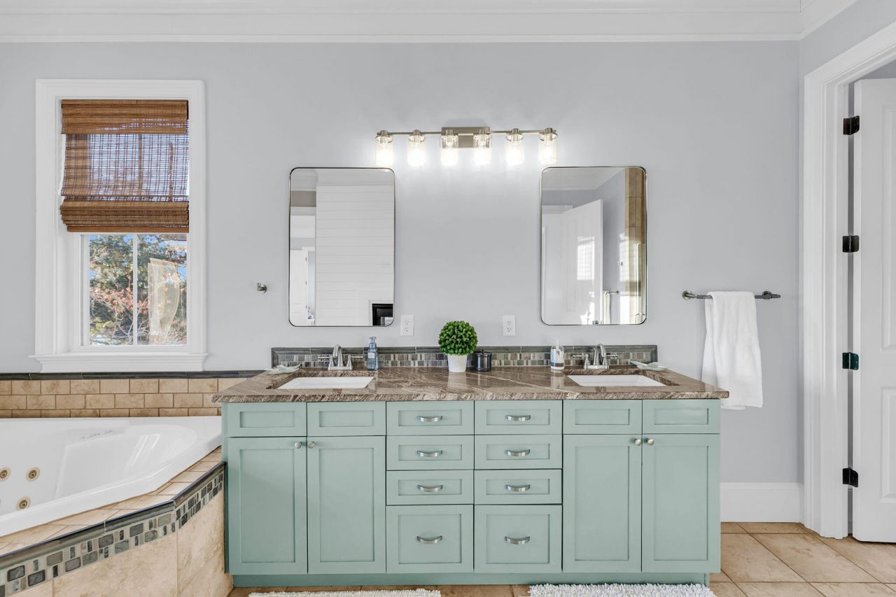 1584 Rivertowne Country Club Drive Photo 32