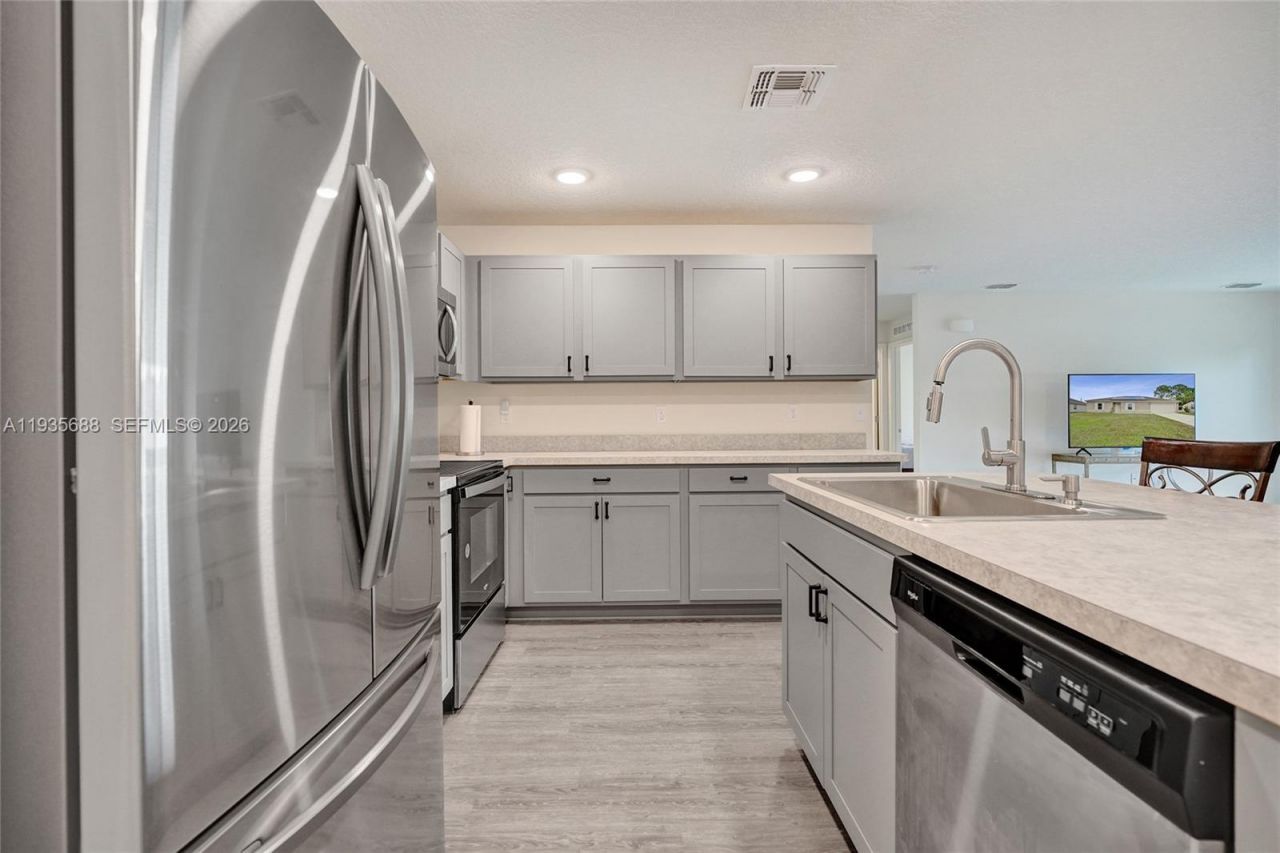 257 Voltair Ter., Port Saint Lucie, FL 34984 Photo