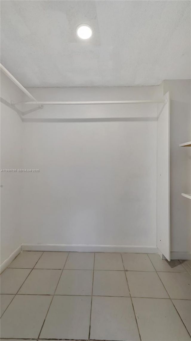 205 Dunwoody Ln, Unit 17-85, Hollywood, FL 33021 Photo