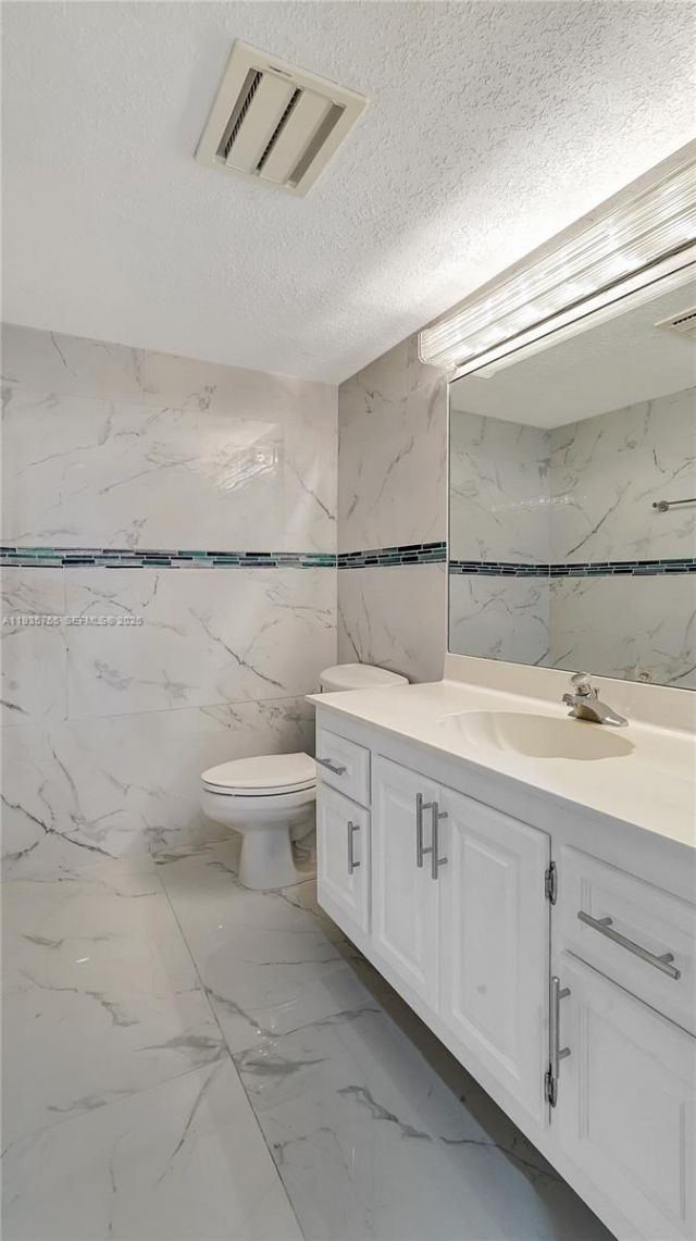 205 Dunwoody Ln, Unit 17-85, Hollywood, FL 33021 Photo