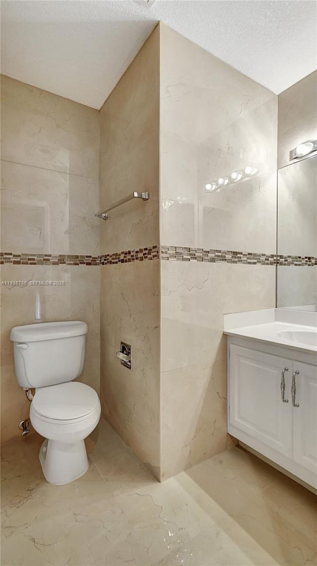 205 Dunwoody Ln, Unit 17-85, Hollywood, FL 33021 Photo