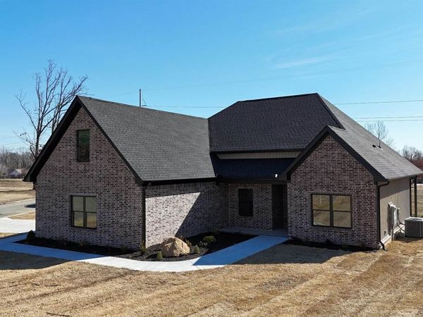 30 Echohawk, Cabot, AR 72023